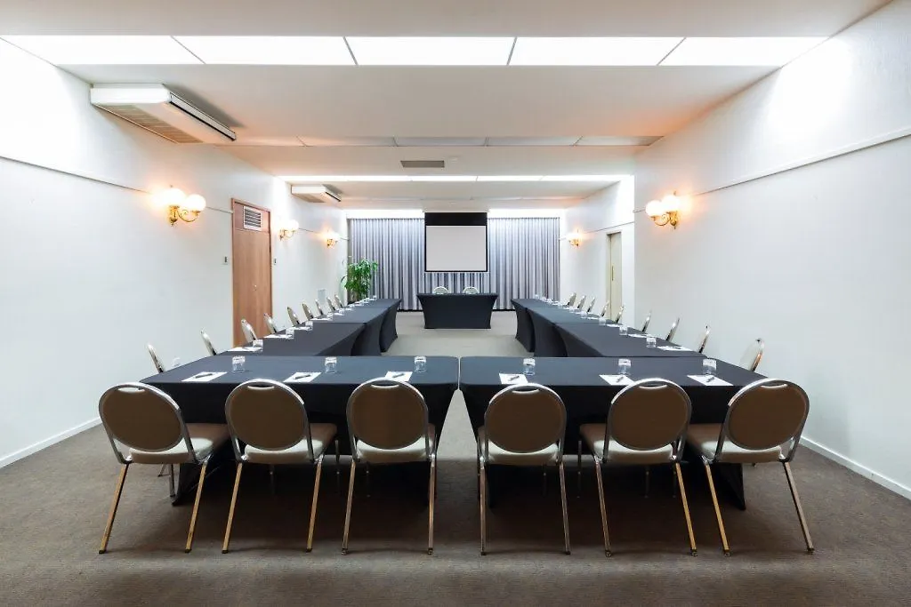 Diplomat Hotel Canberra