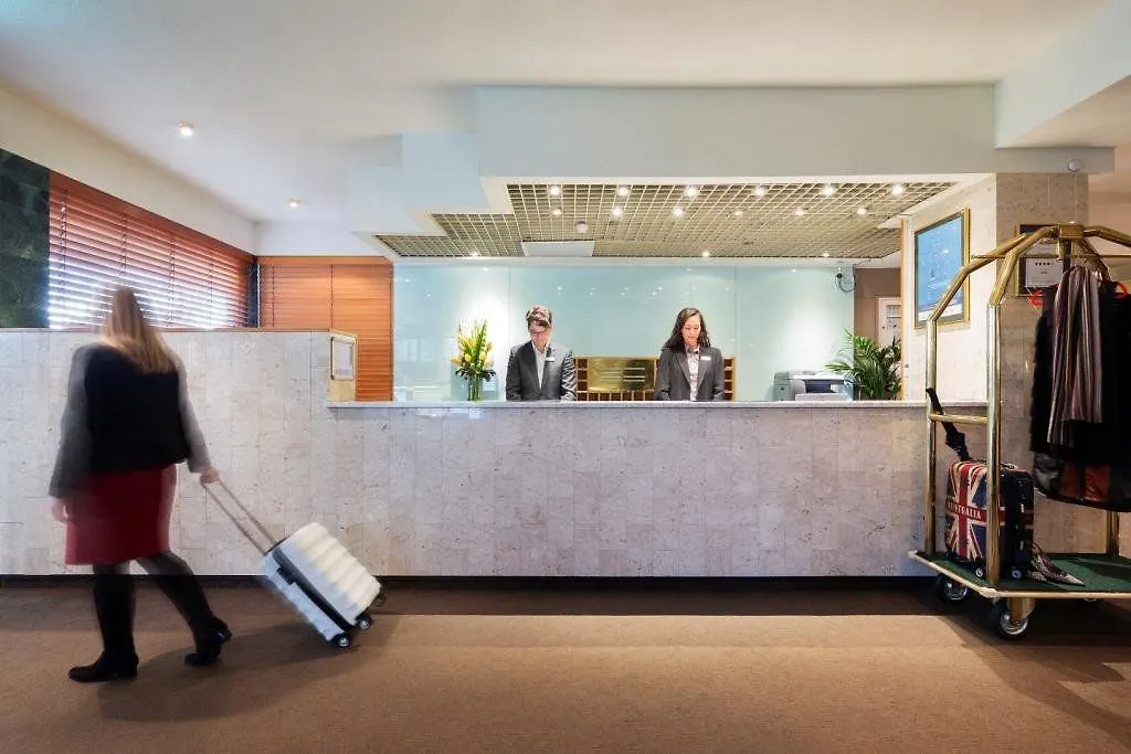 Diplomat Hotel Canberra